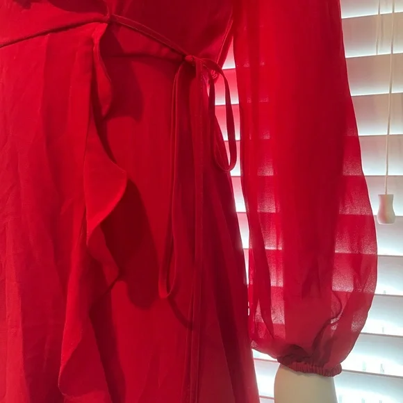 SMALL FOREVER 21 RED WRAP DRESS + RUFFLES - Picture 9 of 9